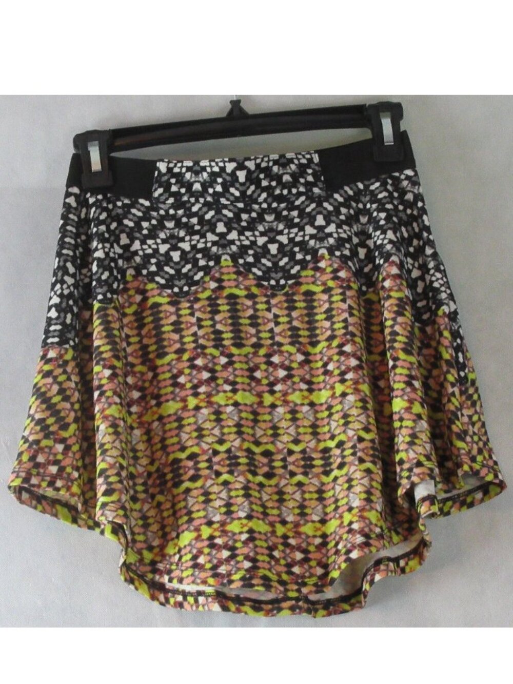 Material Girl Juniors Ombre-Print Skater Skirt, Yellow Multi, XS